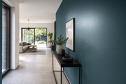 StoColor Titanium ASE – Farbton-Beispiel im Raum
